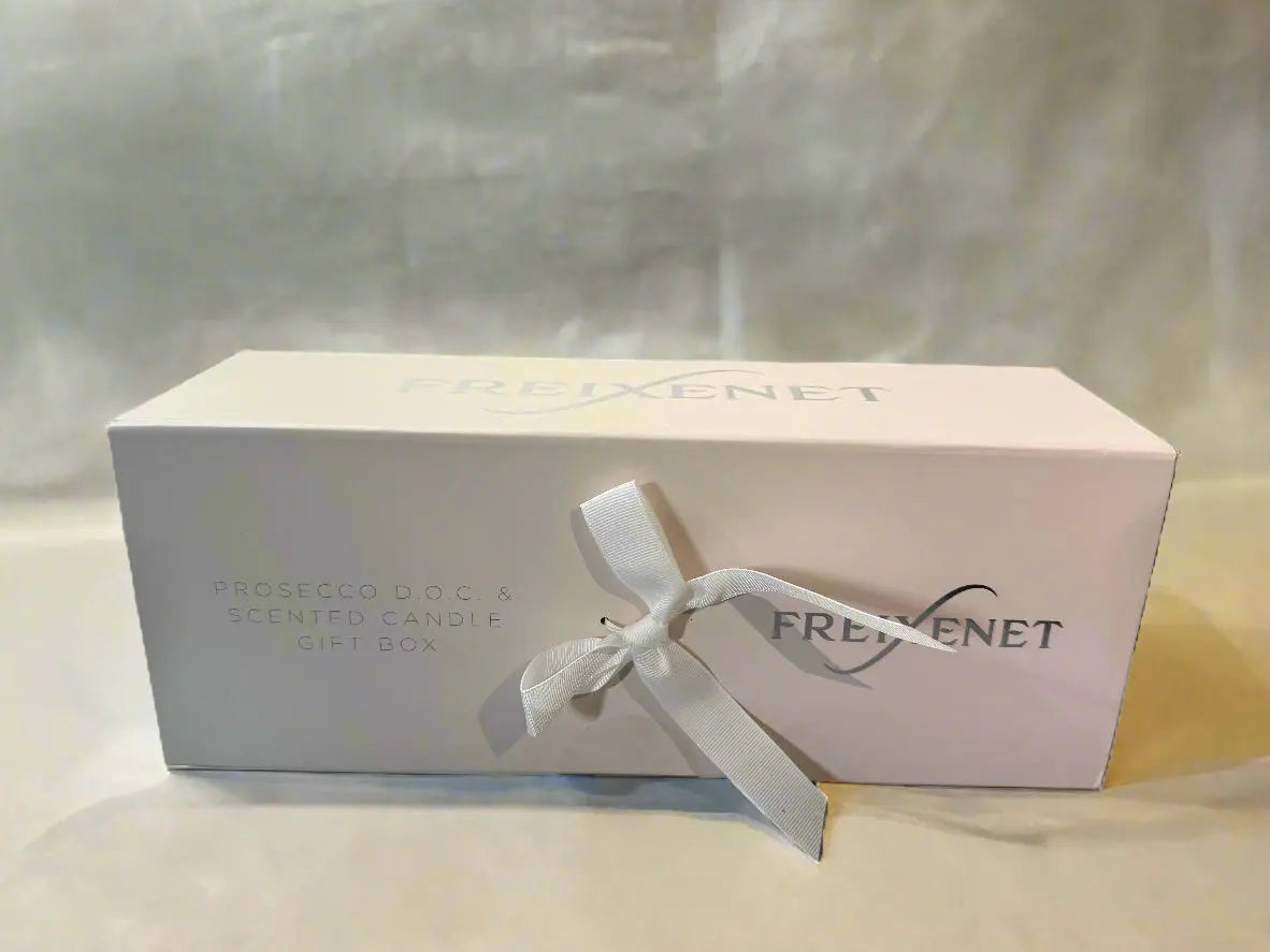 Freixenet Prosecco D.O.C. 75cl & Scented Candle Gift Box - RV Drinks