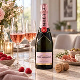 Moët & Chandon rosé champagne, 75cl bottle