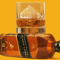 JOHNNIE WALKER BLACK LABEL 12 YEAR OLD BLENDED SCOTCH WHISKEY 70CL