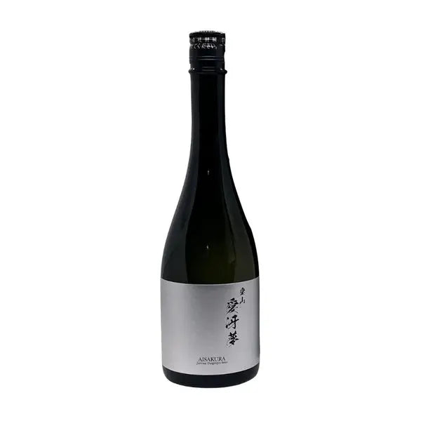 Koshitsukano Aisakura Junmai Daiginjo Premium Sake 720ml Koshitsukano